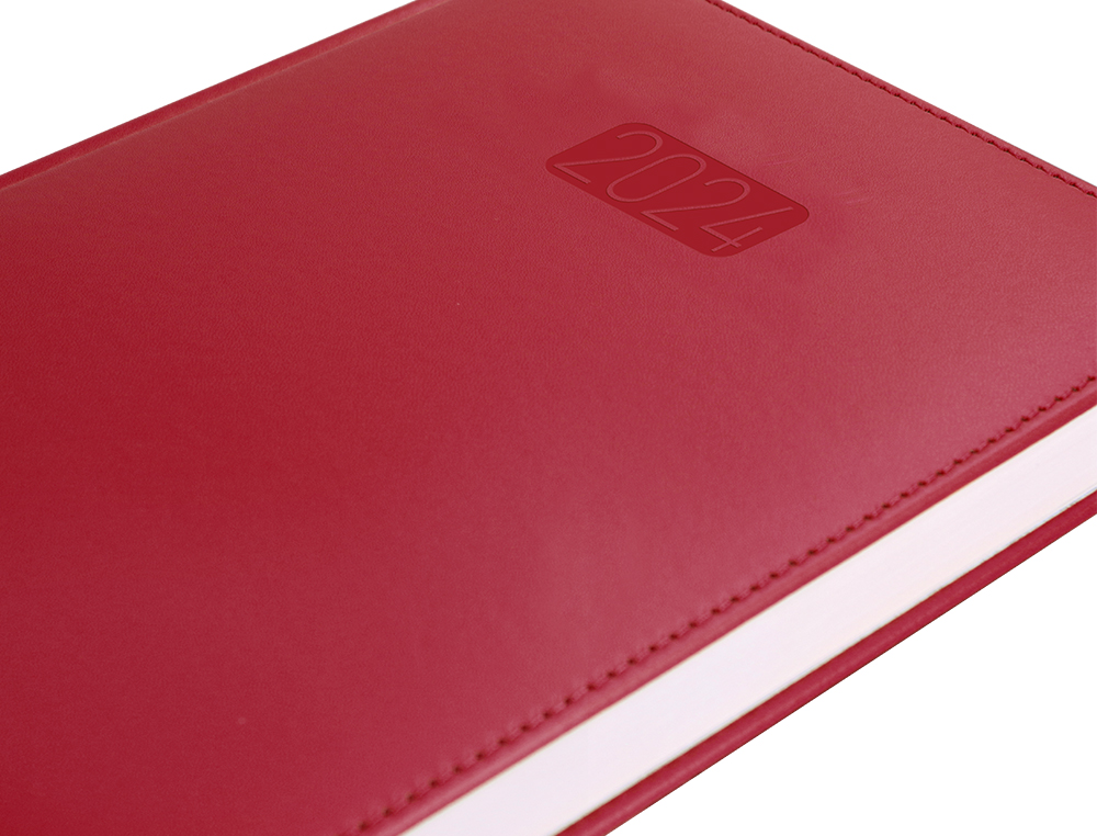 AGENDA ENCUADERNADA LIDERPAPEL CRETA 15X21 CM 2024 DIA PAGINA COLOR ROJO PAPEL 70 GR
